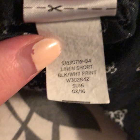 Gap Linen Shorts - Picture 6 of 6